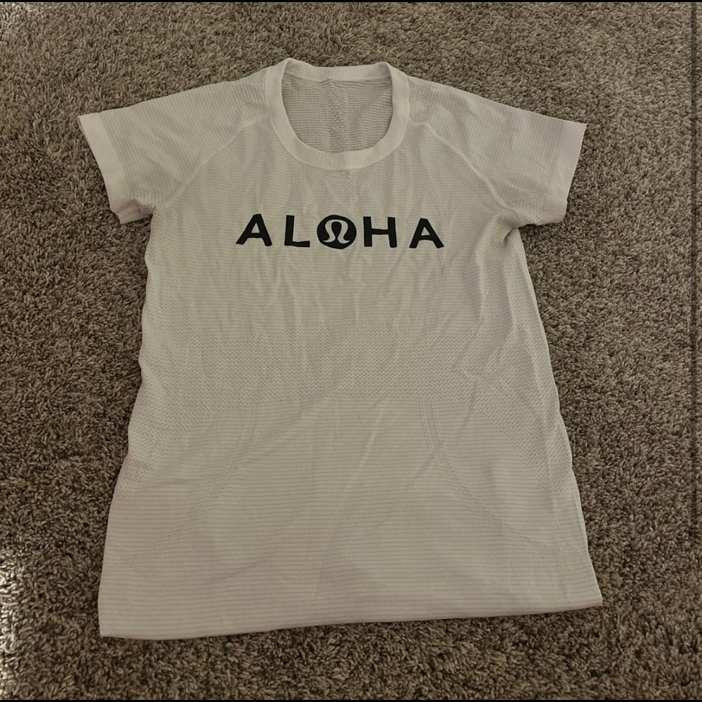 Lululemon Aloha Swiftly Tech